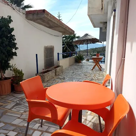 Shpetim Guest house 3*