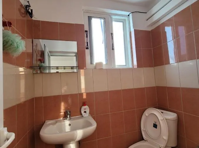Shpetim 3* Sarandë